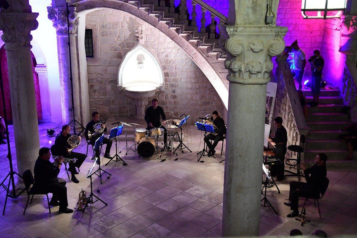 BRASS & PERCUSSION SEPTET DSO-a