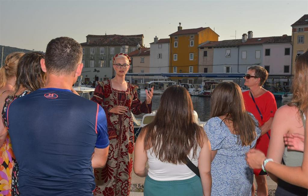 Cres City Tours For Everyone