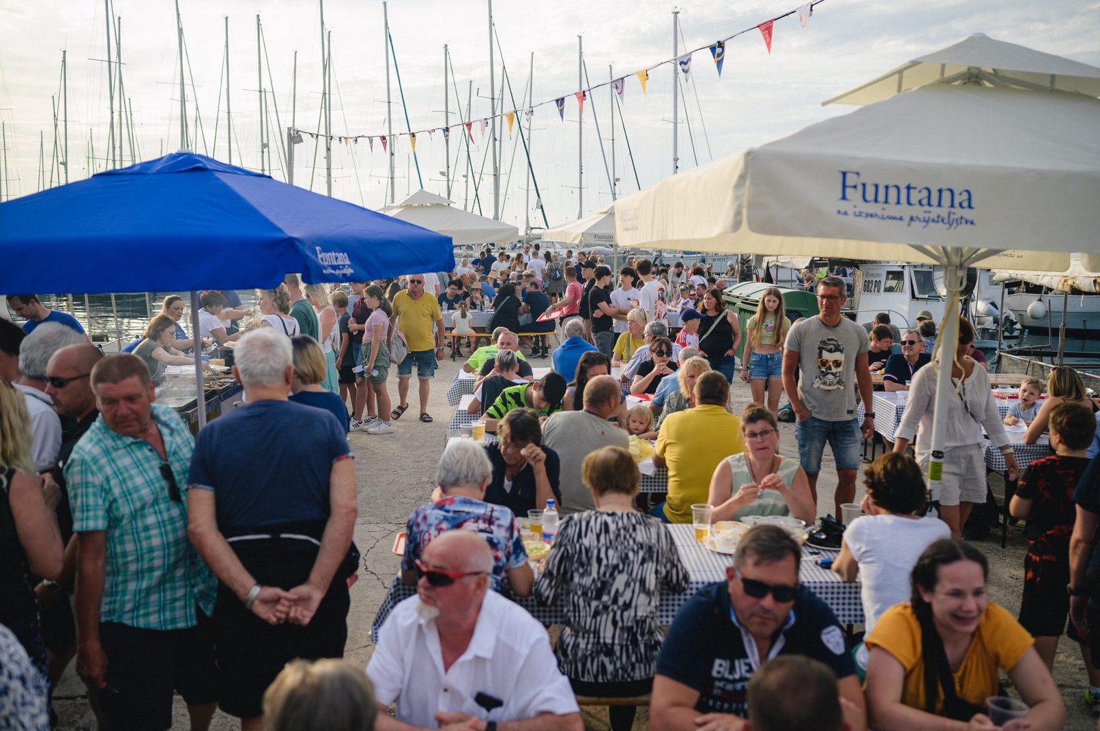 Fisherman's Festival – Le Monde Band & Alfa Time Band