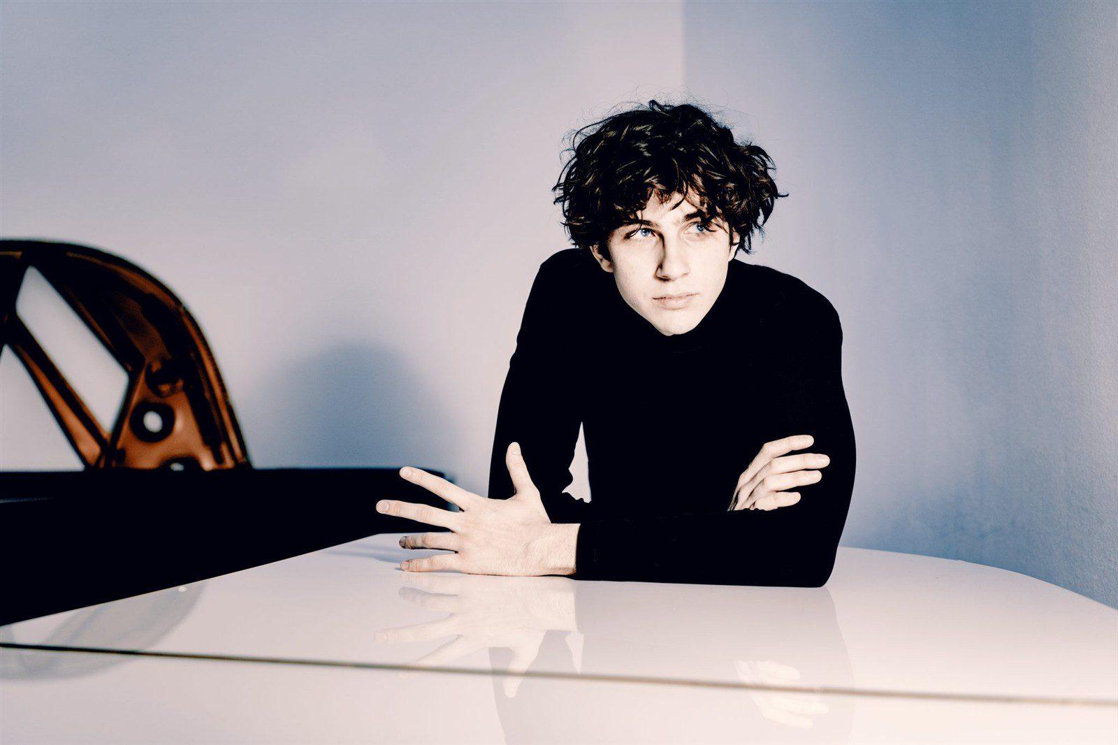 PIANO LOOP FESTIVAL: Jan Niković