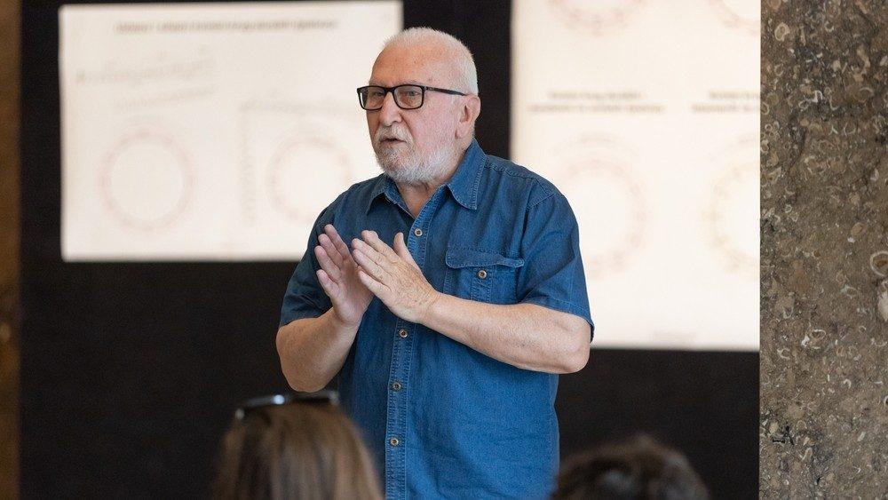 TEORIJA GLAZBE U LISINSKOM TIHOMIR PETROVIĆ: ALATOM NA DJELO