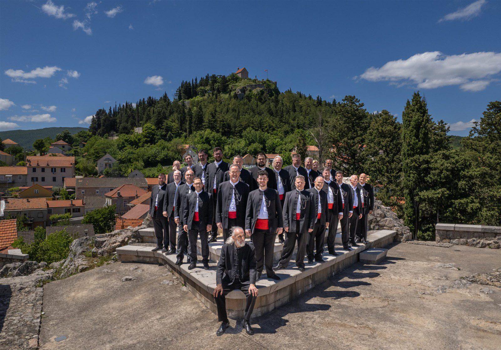 TRADICIJSKA GLAZBA: GK Brodosplit - Svečana promocija dokumentarnog filma "Dalmatino, povišću pritrujena"