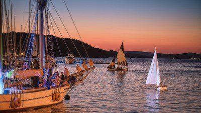 9. Noćna regata tradicijskih barki
