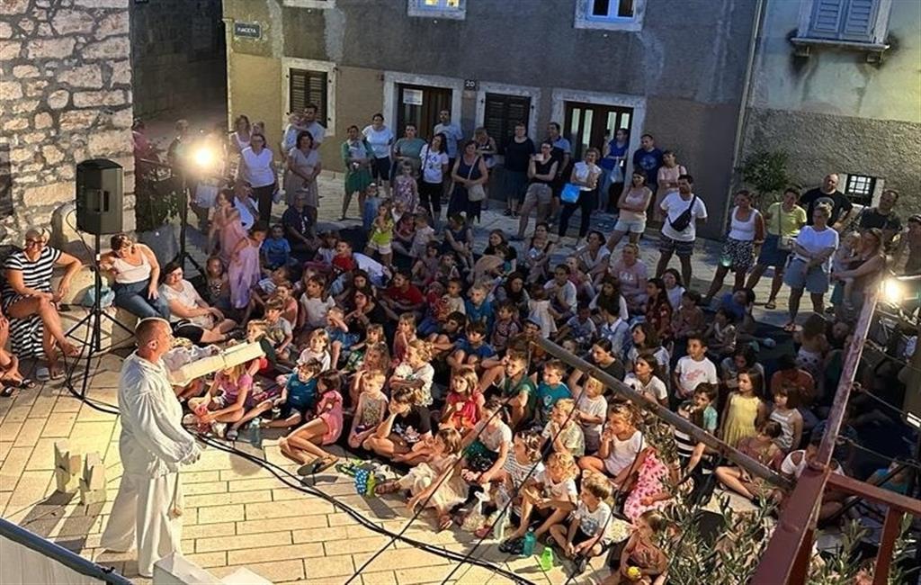 Teatar na Pjaceti